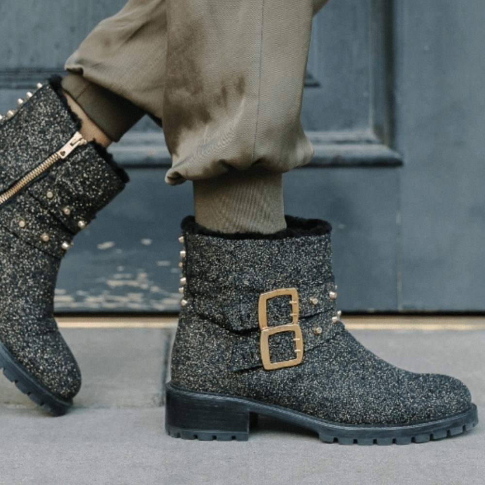 Ross and Snow Womens Stefana Genuine Shearling Lined Weatherproof Glitter Boots